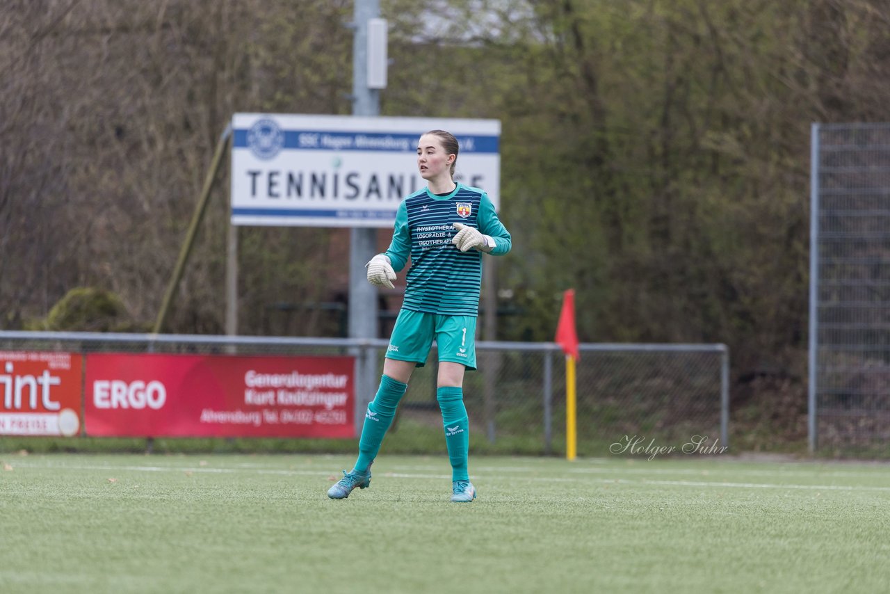 Bild 234 - F SSC Hagen Ahrensburg - SV Frisia Risum-Lindholm : Ergebnis: 1:2